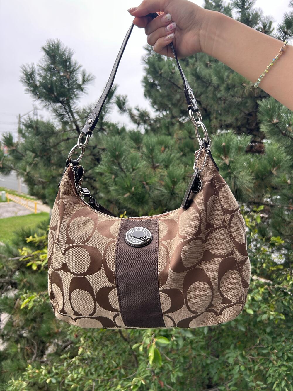 Vintage coach signature jacquard zip shoulder bag brown & tan canvas B1261-F1928